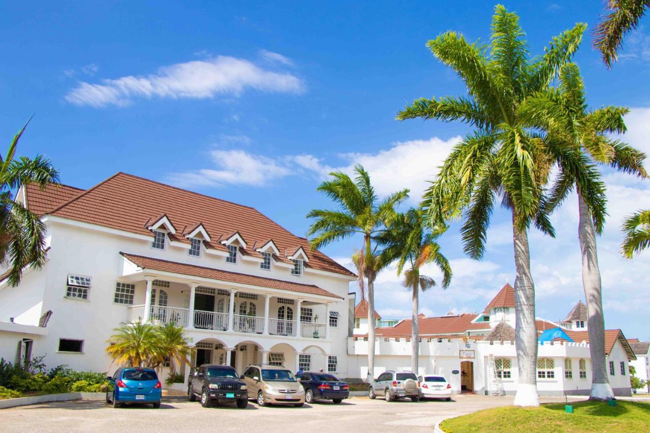 Beach Dreams At Seacastles Lägenhet Montego Bay Exteriör bild